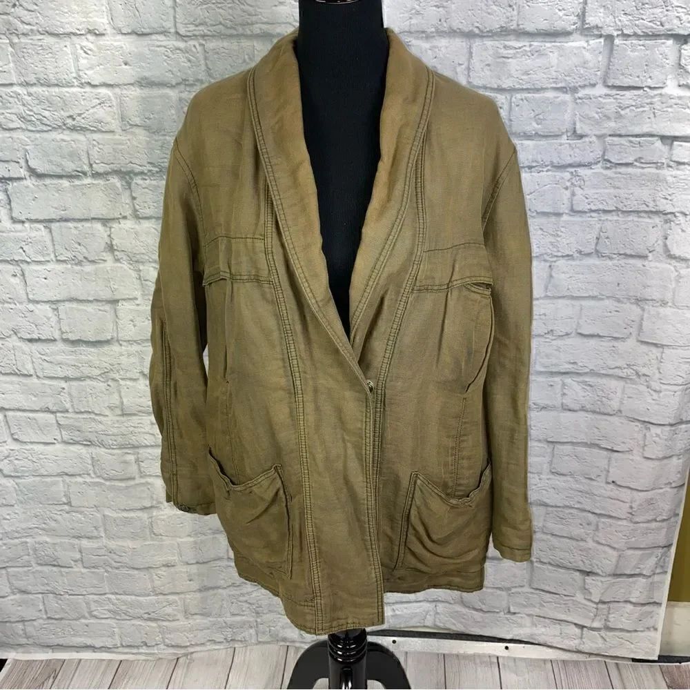 Free people oversize coat w/front pockets low cut collar one button close sz S